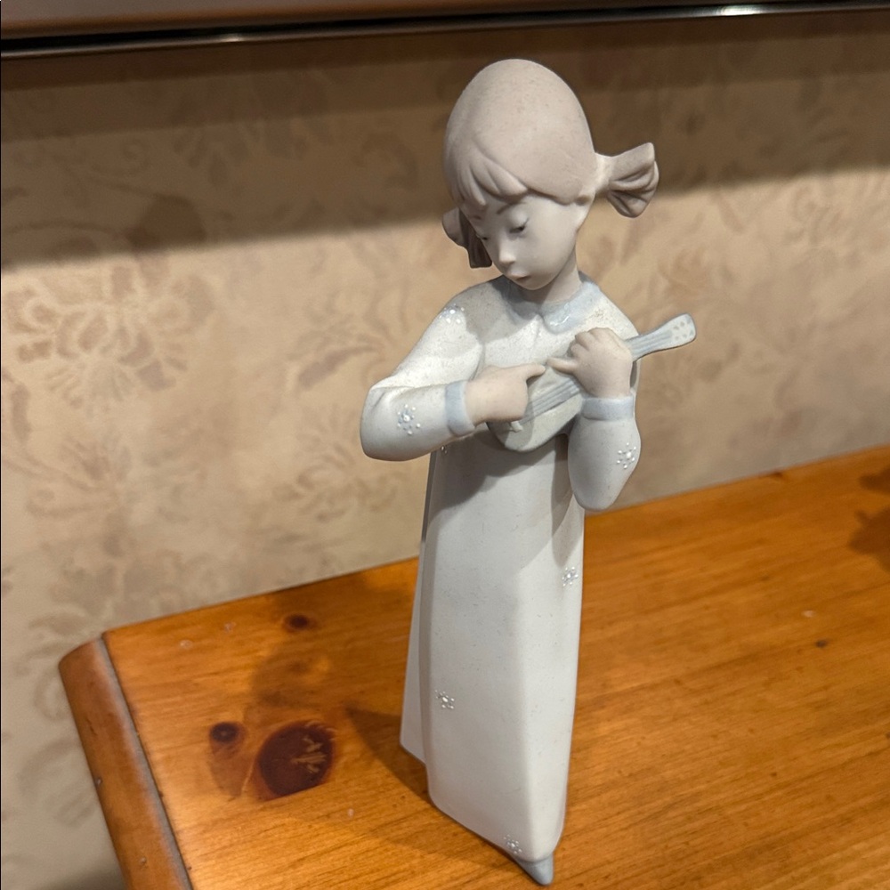 Lladro Porcelain Girl with Guitar Figurine - Soft White Decorative Sculpture